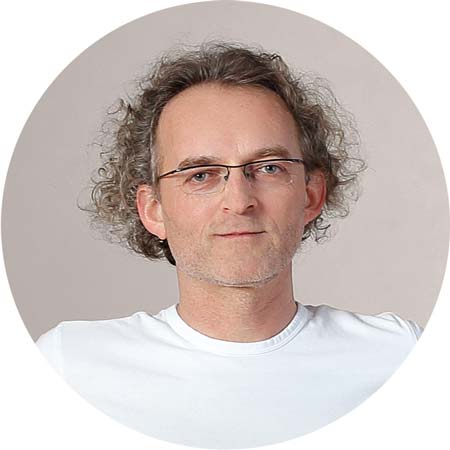 Instruktor jogi Robert Ściubidło